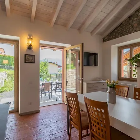 Abbazia Acqua Dolce -with Stunning Terrace By Rent Apartamento Lenno